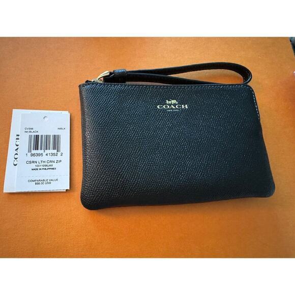 Coach Corner Zip Wristlet Black Leather Wallet Pouch Small 58032 - Picture 1 of 4